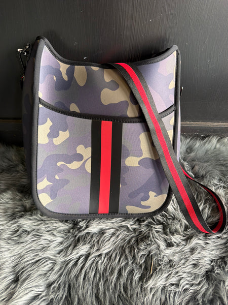 The Maverick Messenger Purse