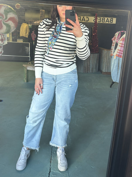 Light Wash Risen Jeans